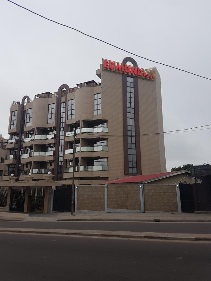 Edmond Hotel Браззавіль Екстер'єр фото