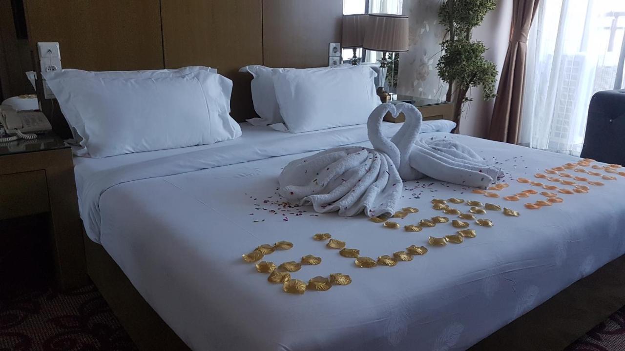 Edmond Hotel Браззавіль Екстер'єр фото